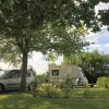 emplacement de camping caravane,camping-car ou tente